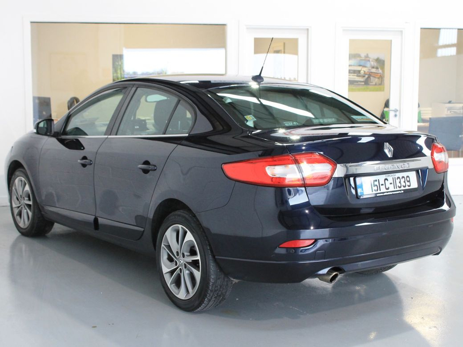 2015 Renault Fluence - image 8