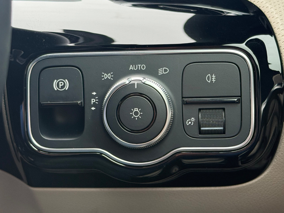 2019 Mercedes-Benz A Class - image 21