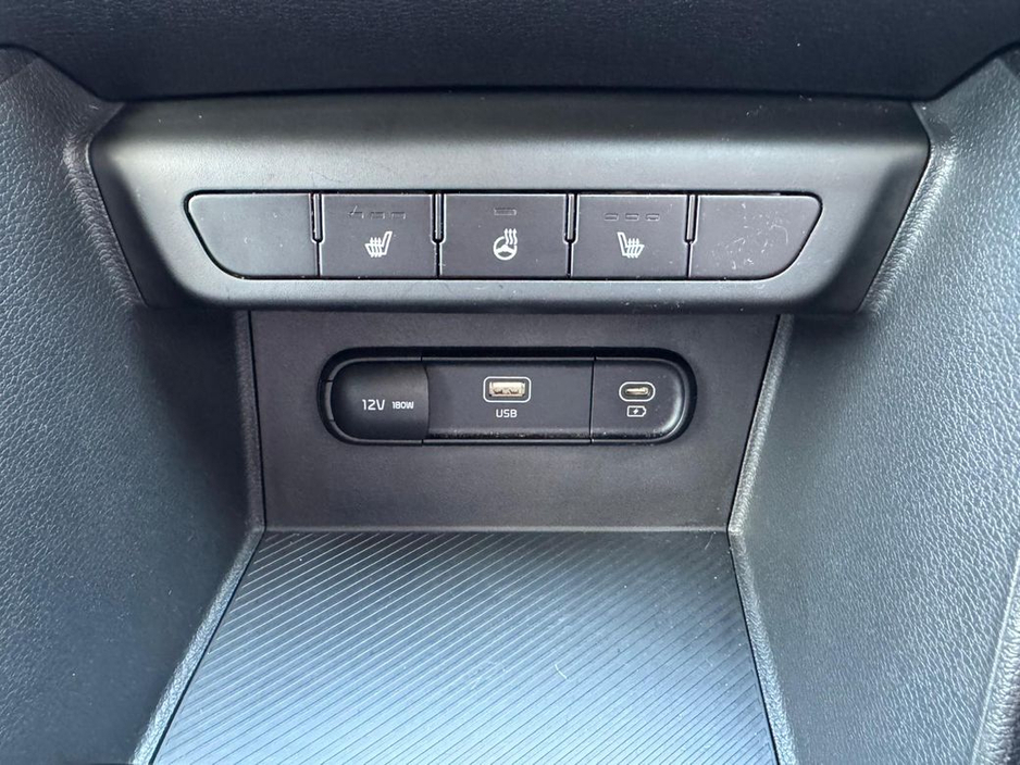 2023 Kia Sportage - image 16