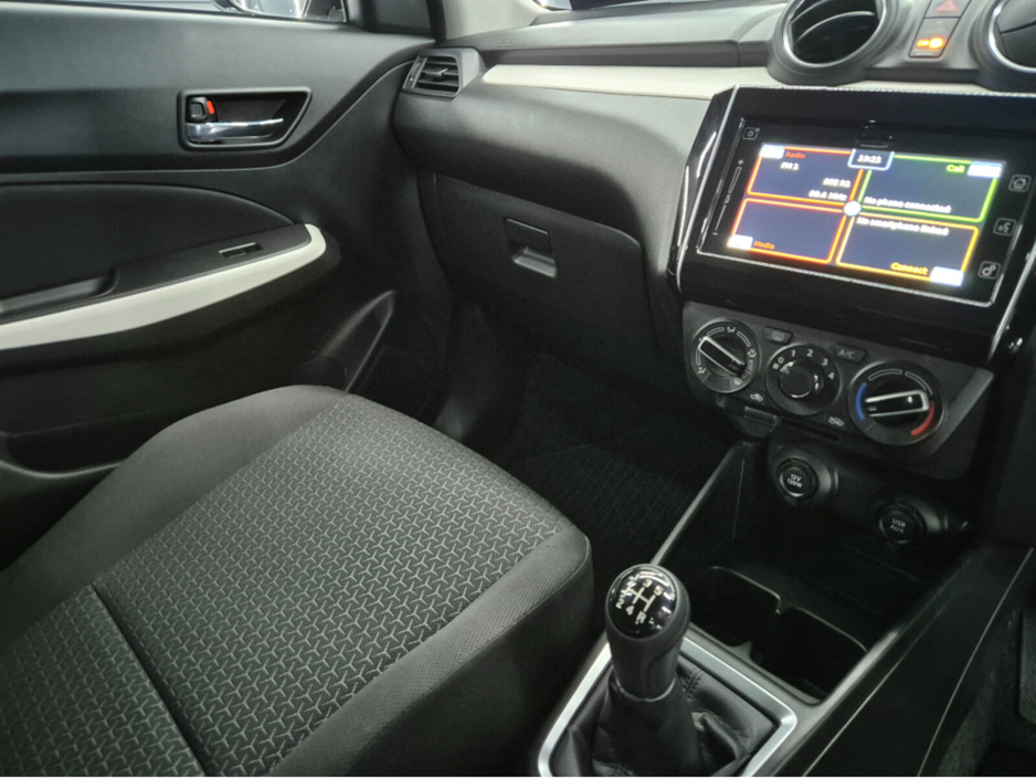 2022 Suzuki Swift - image 13