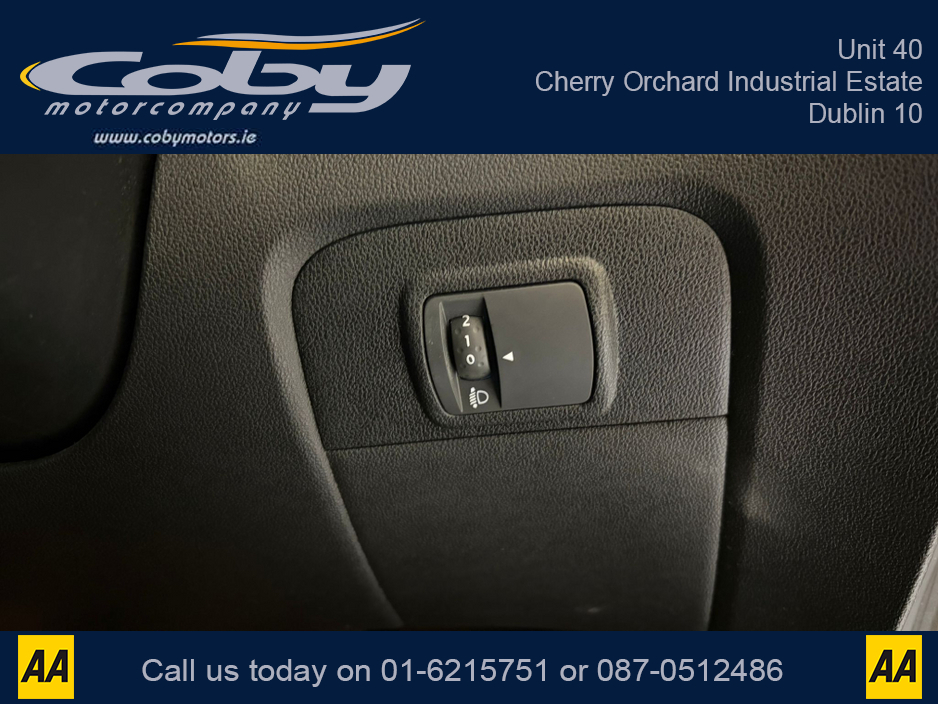 2019 Renault Grand Scenic - image 32