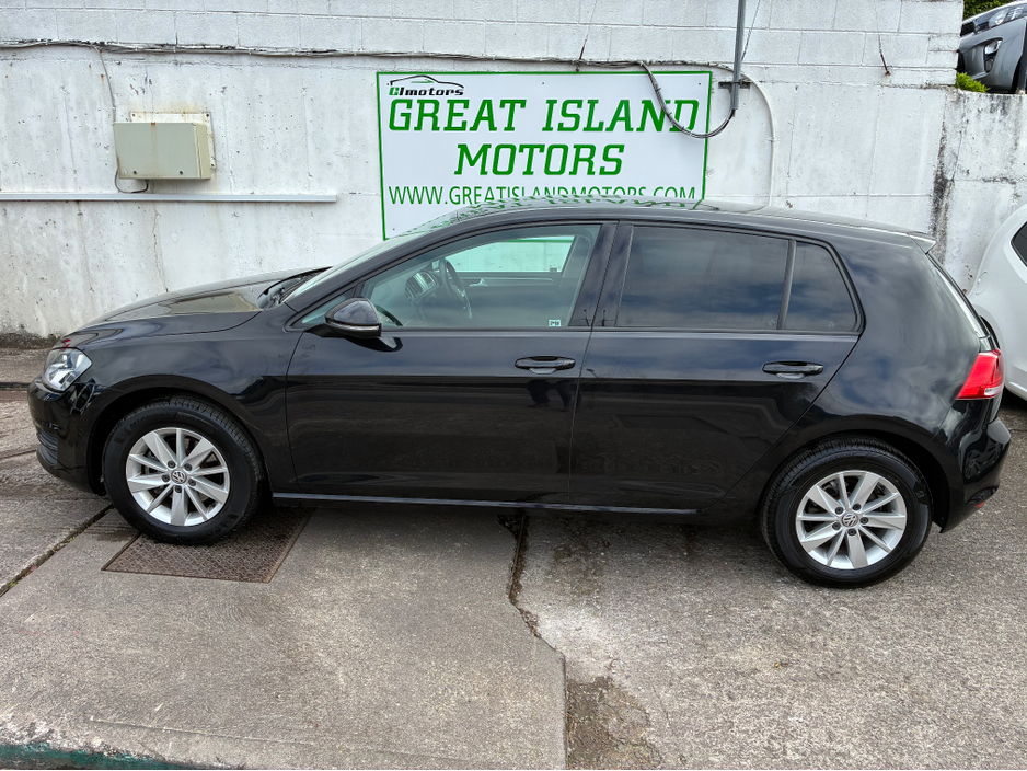 2015 Volkswagen Golf - image 5