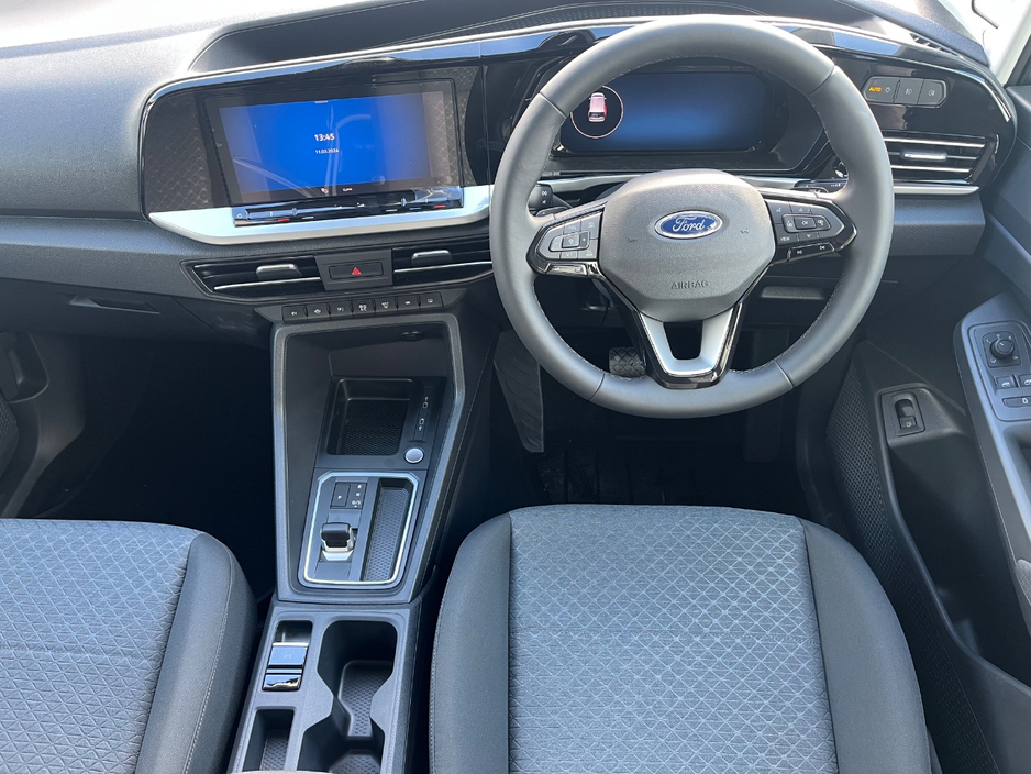 2026 Ford Tourneo Connect - image 11