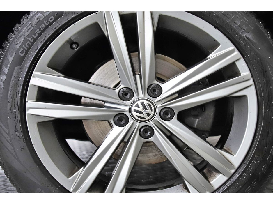 2020 Volkswagen T-Cross - image 29