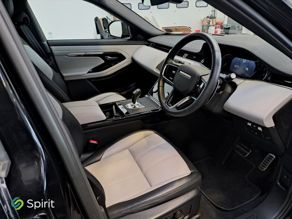 2022 Land Rover Range Rover Evoque - image 3