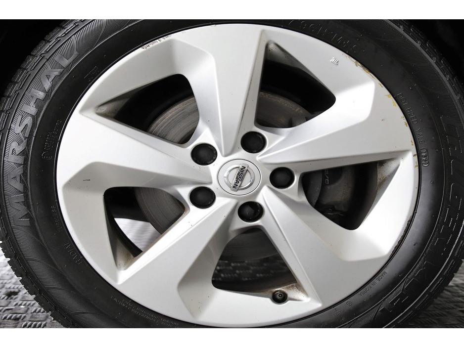 2020 Nissan Qashqai - image 20