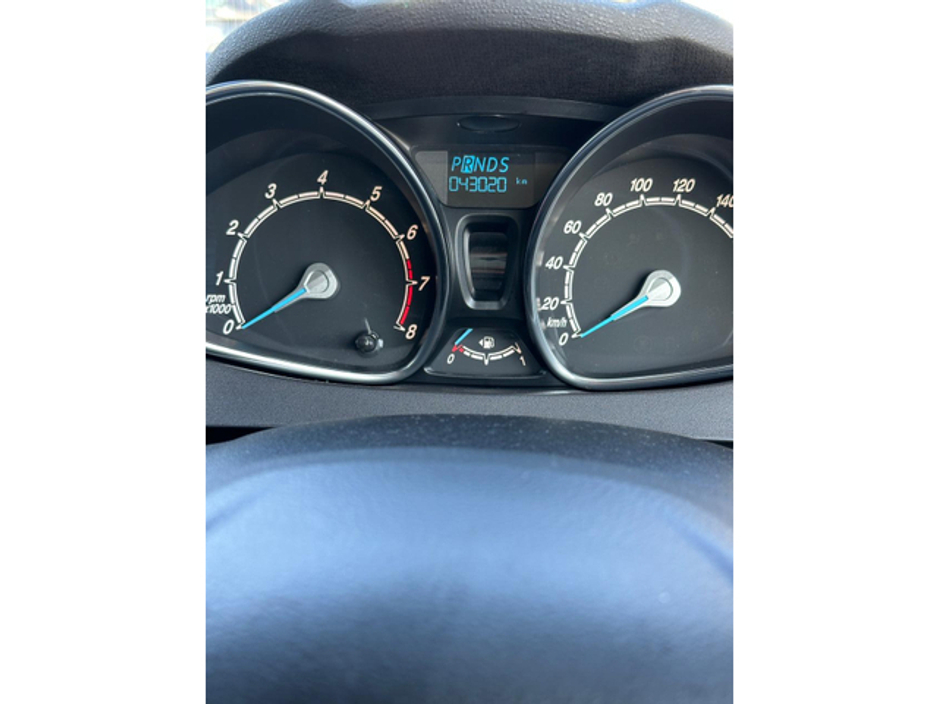 2016 Ford Fiesta - image 17