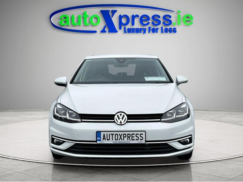 2019 Volkswagen Golf - image 3