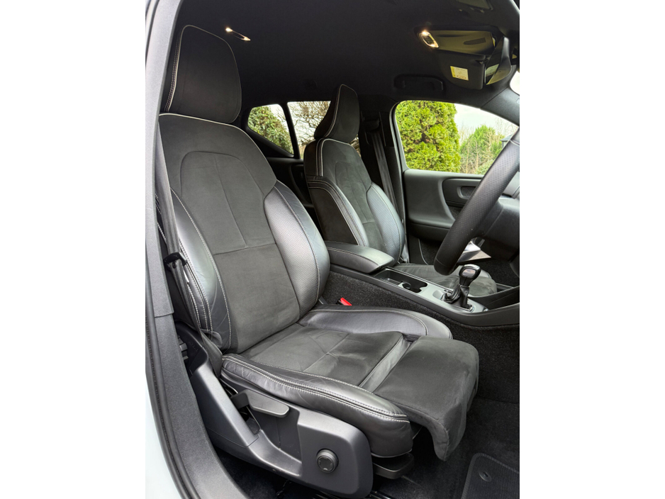 2018 Volvo XC40 D3 FWD MANUAL 150 R-DESIGN