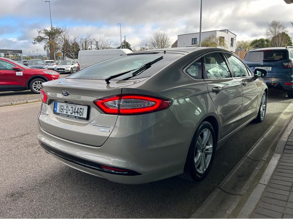 2016 Ford Mondeo - image 13