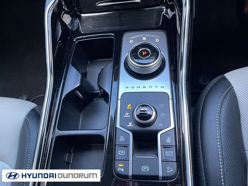 2023 Kia Sorento - image 23