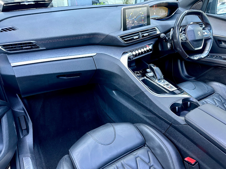 2019 Peugeot 5008 - image 16