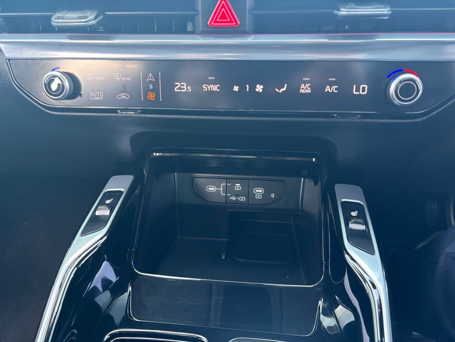 2025 Kia Sorento - image 5