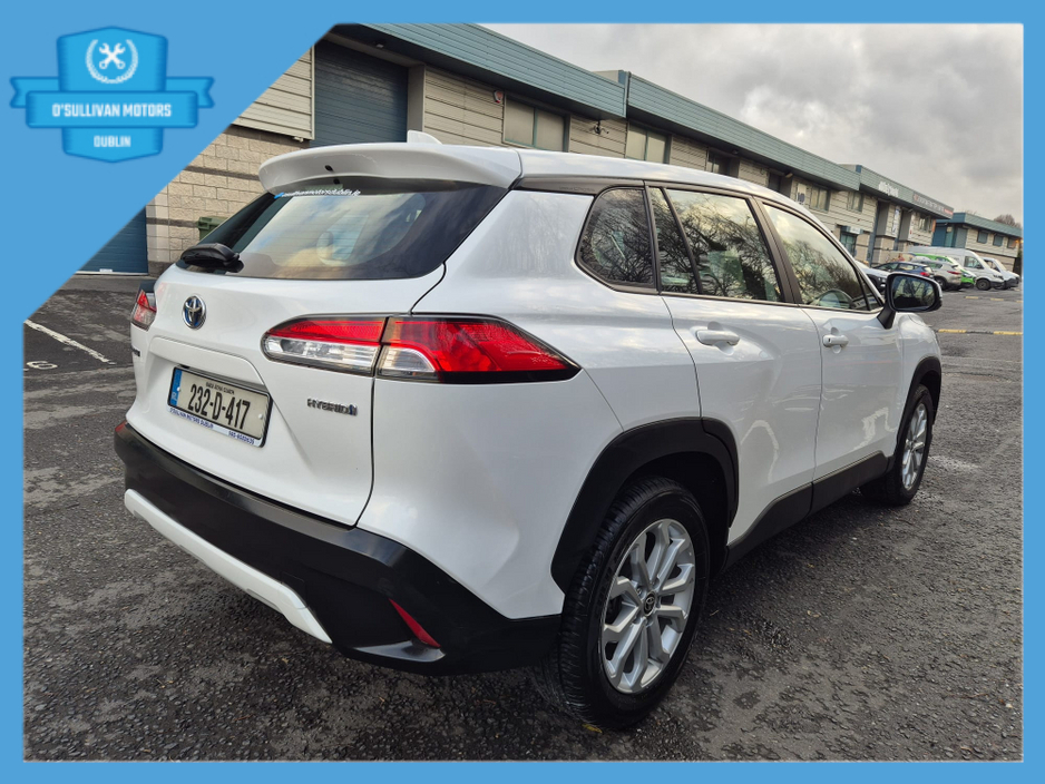 2023 Toyota Corolla CROSS LUNA 1.8 4DR AUTO €29,499