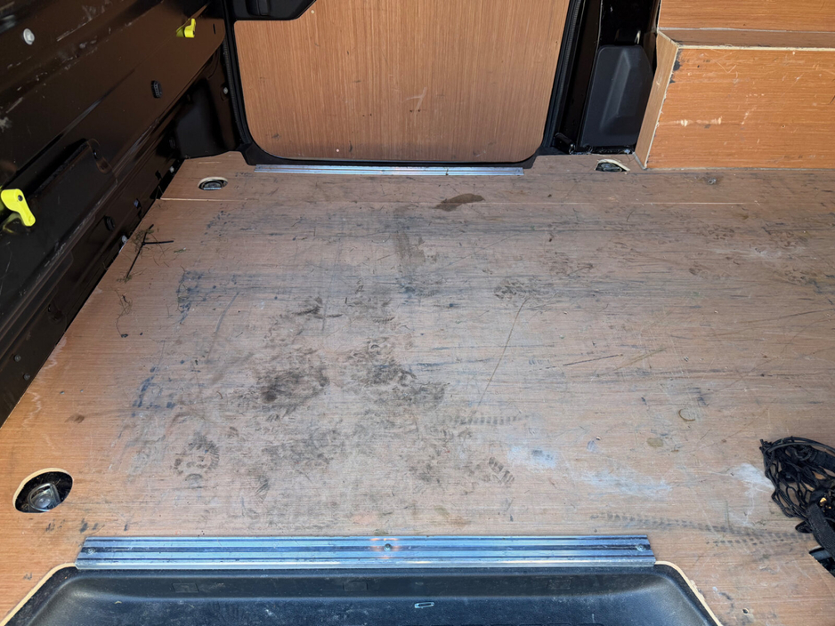 2024 Peugeot Expert - image 8