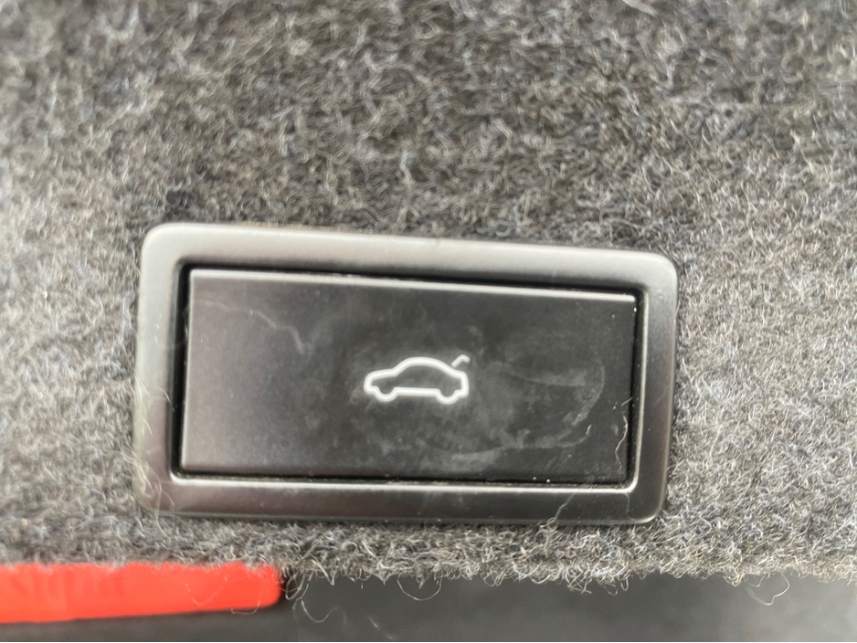 2017 Volkswagen Passat R-LINE PASSAT 2.0 TSI 2017 €19,995