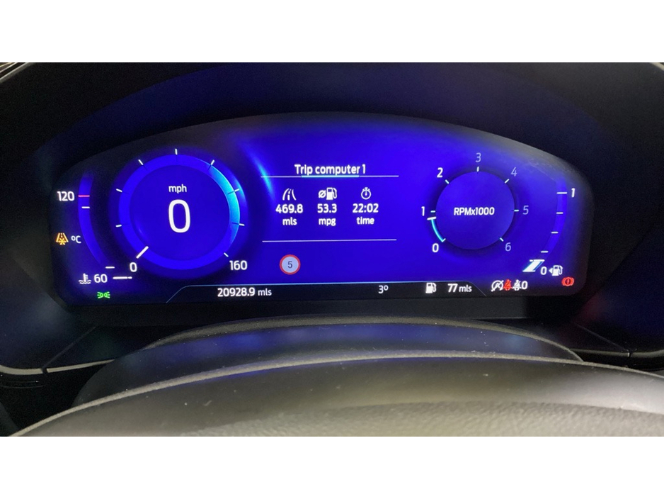 2022 Ford Focus - image 10