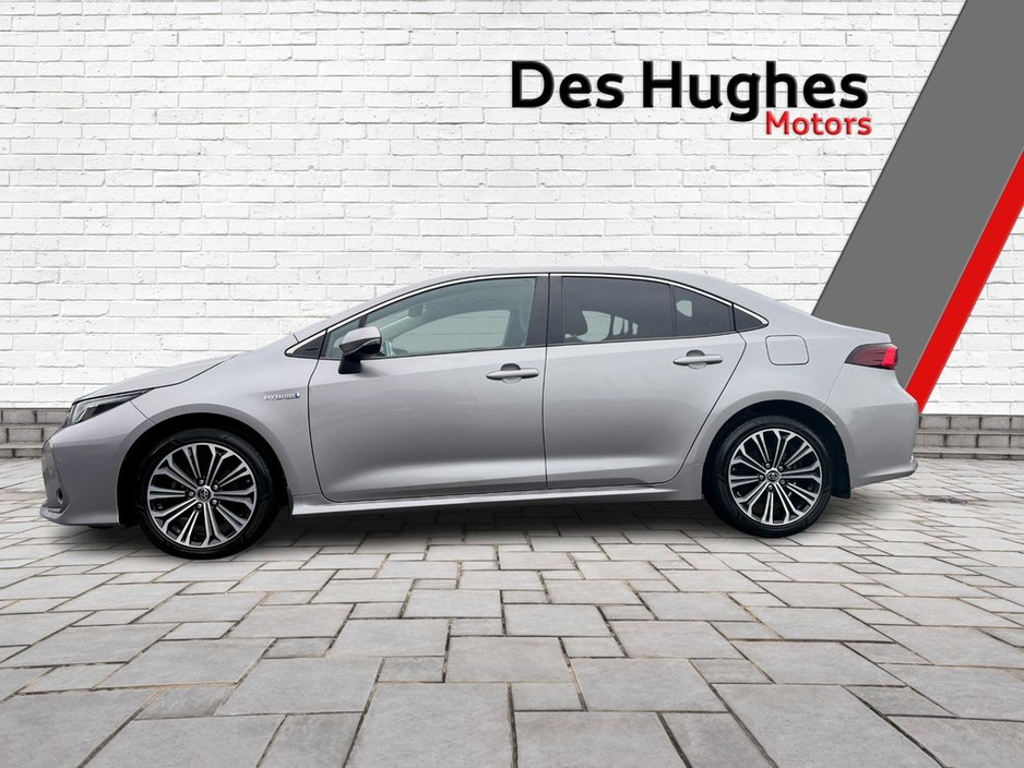 2020 Toyota Corolla Hybrid Luna-Sport Saloon €22,450