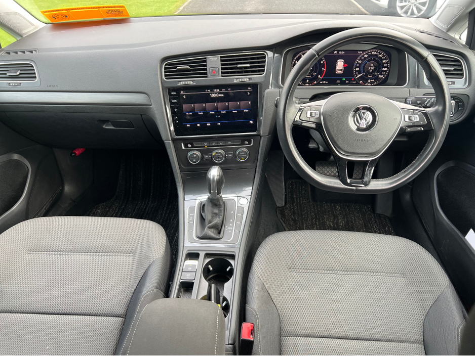 2015 Volkswagen Golf Estate comfort line premium €12,950