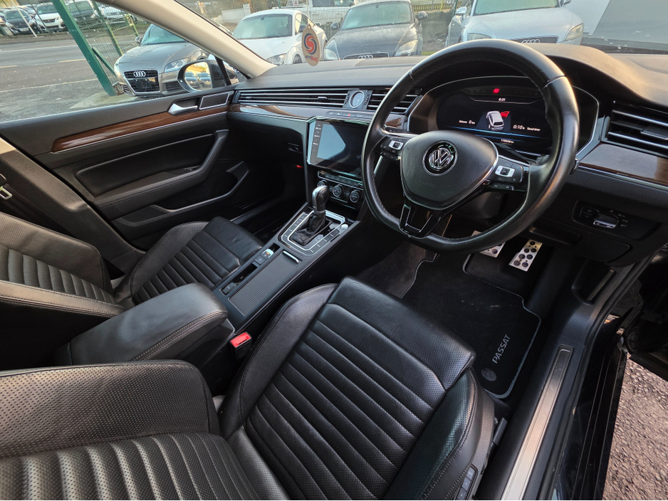 2018 Volkswagen Passat 2.0 TDI VIRTUAL DASH FULL LEATHER HEATED ELECTRIC SEATS SAT NAV CARPLAY ANDROID AUTO BLIND SPORT PARKING SENSORS SELF PARKING ASSIST 360 CAMERA €20,750