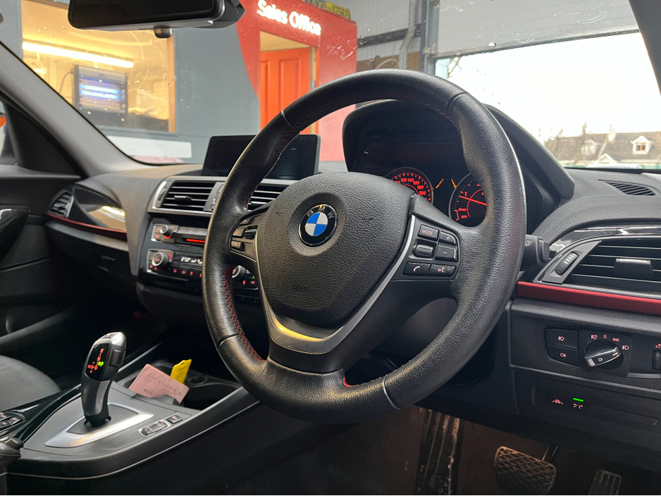 2016 BMW 1 Series - image 10