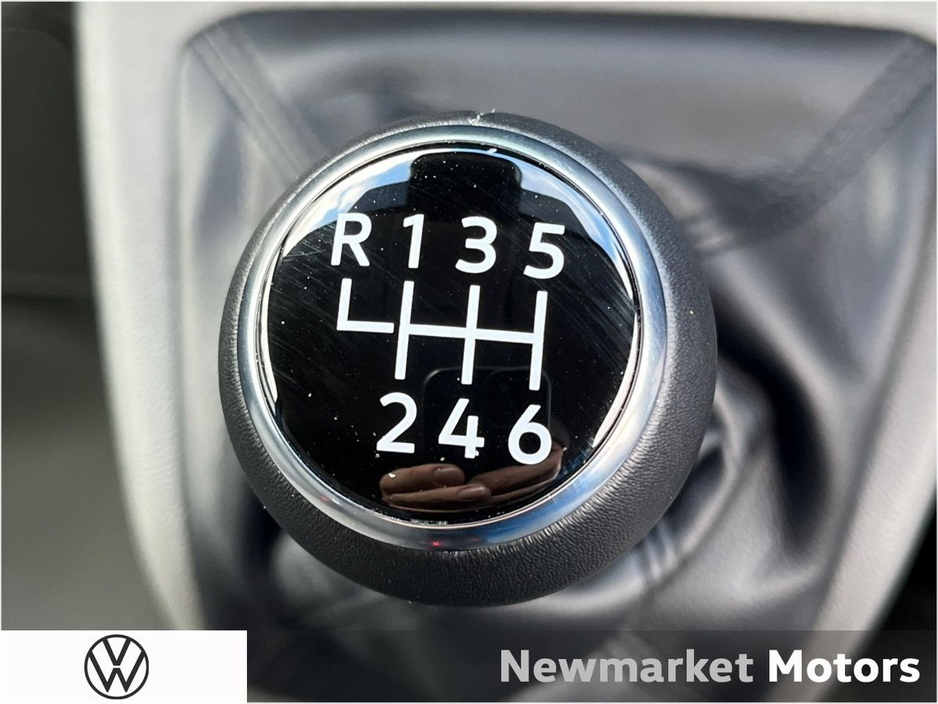 2026 Volkswagen Transporter - image 7