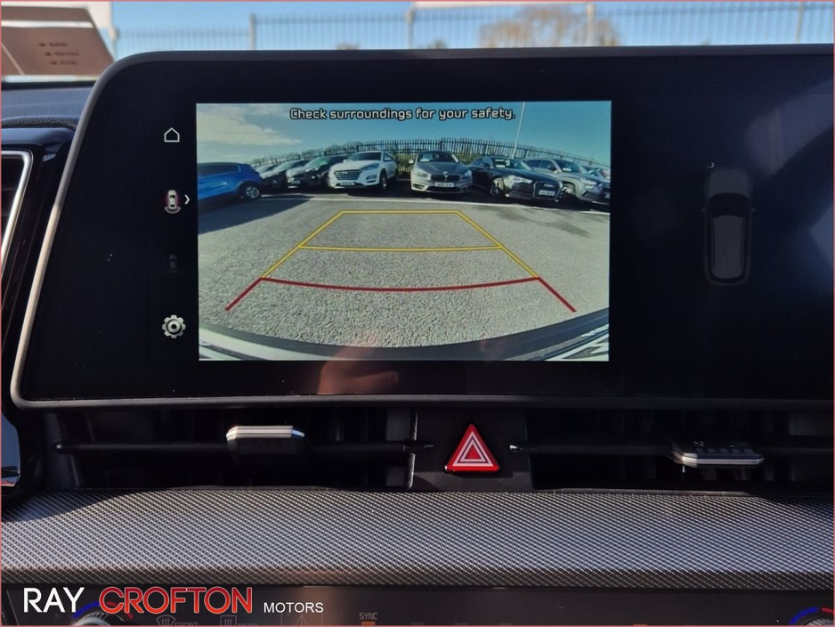 2023 Kia Sportage - image 18