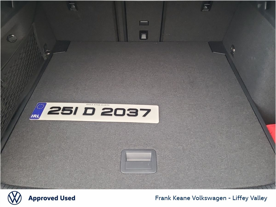 2025 Volkswagen ID.7 TOURER PRO PLUS €47,995