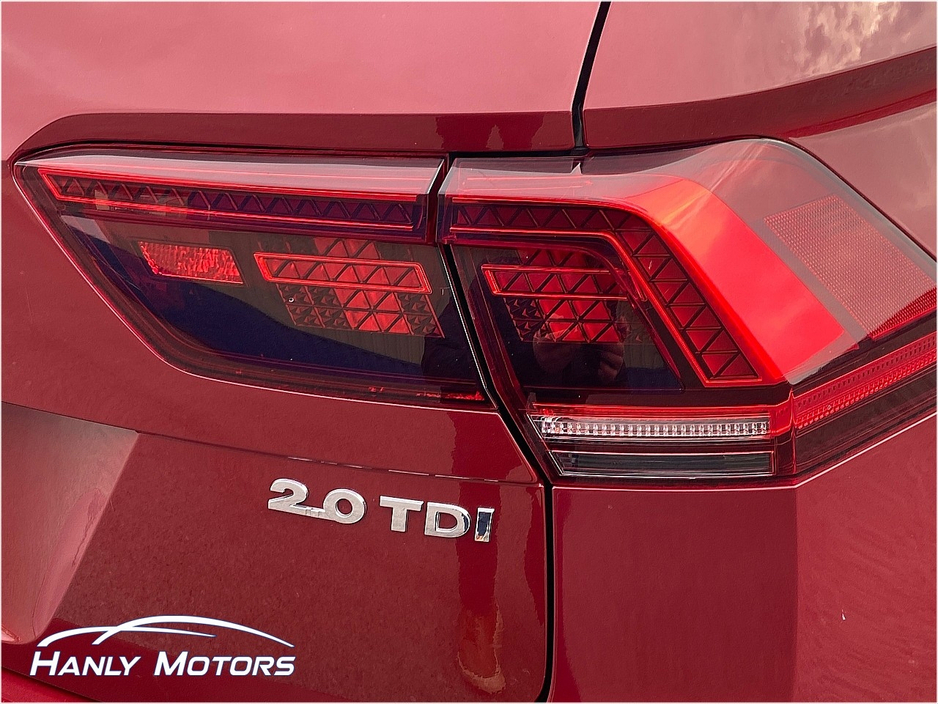 2017 Volkswagen Tiguan - image 27