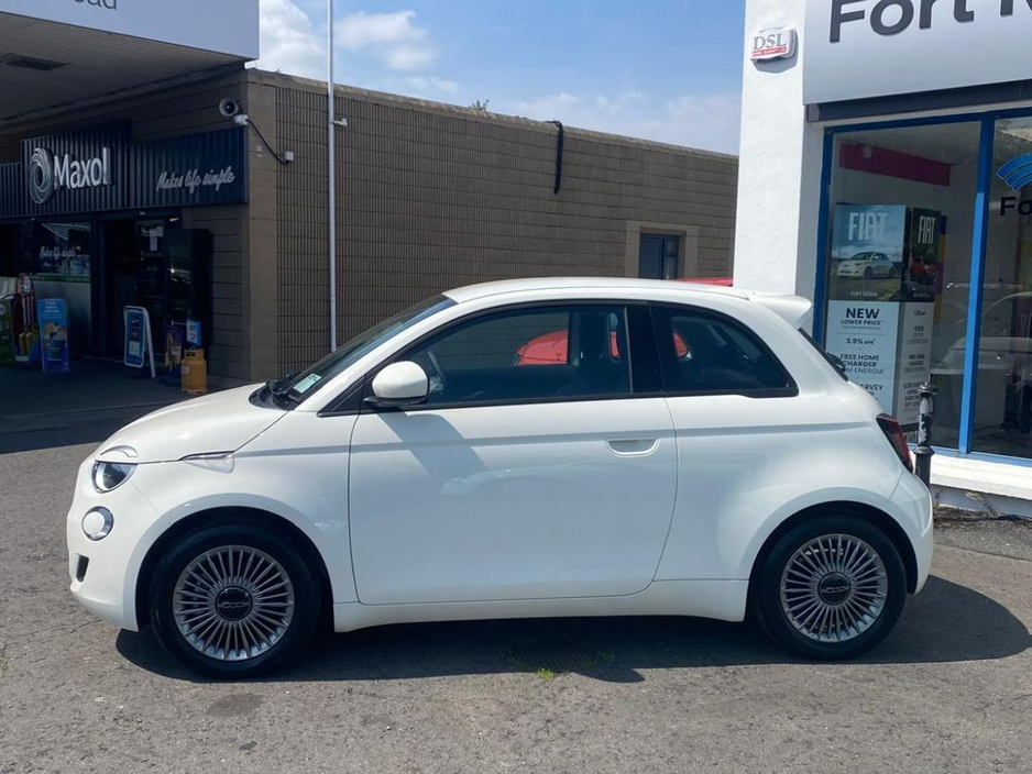 2025 Fiat 500e Icon EV 320km Range €19,950