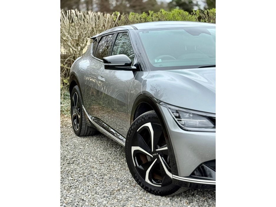 2024 Kia EV6 - image 3