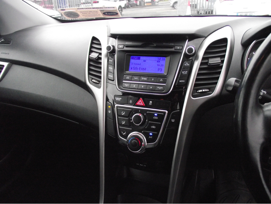 2013 Hyundai i30 1.6CRDI DELUXE 5DR €5,500