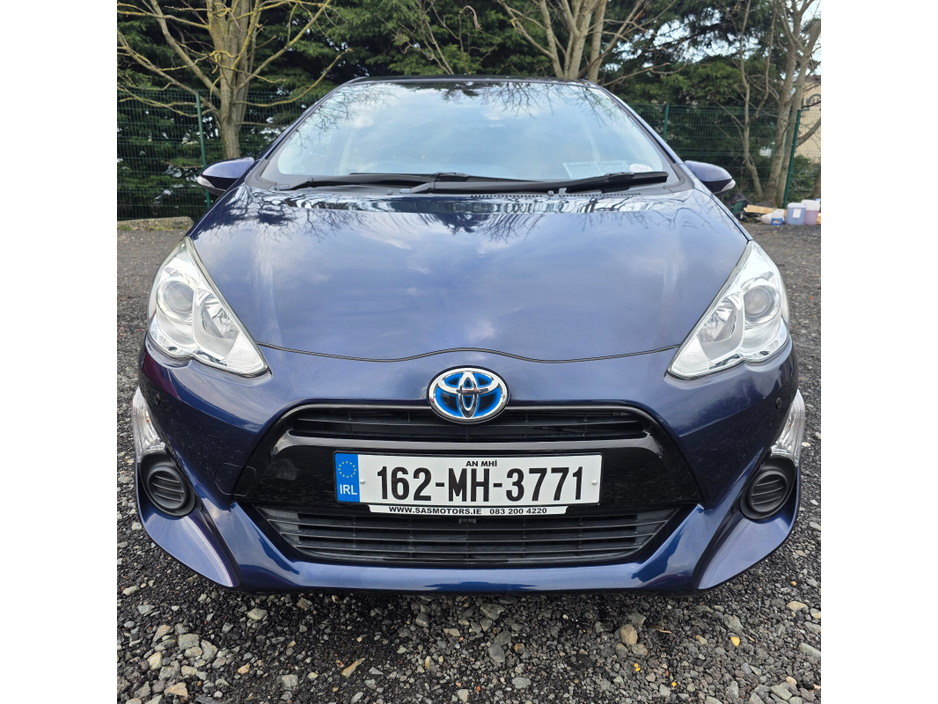 2016 Toyota Aqua 1.8 Hybrid €11,450
