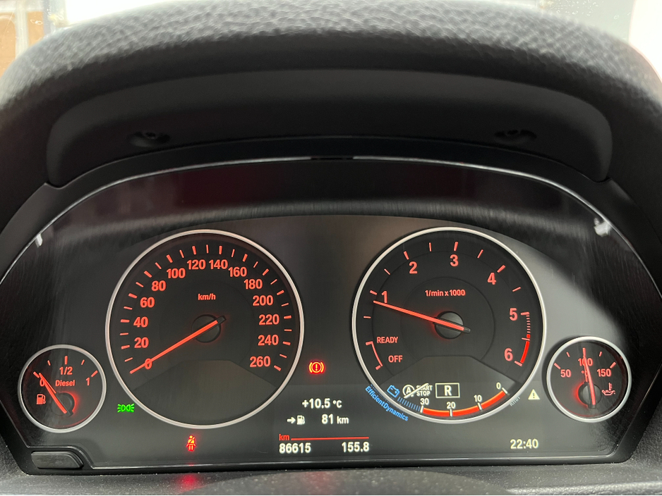 2017 BMW 3 Series - image 22