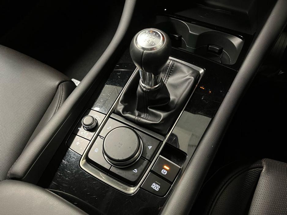 2024 Mazda Mazda3 - image 4