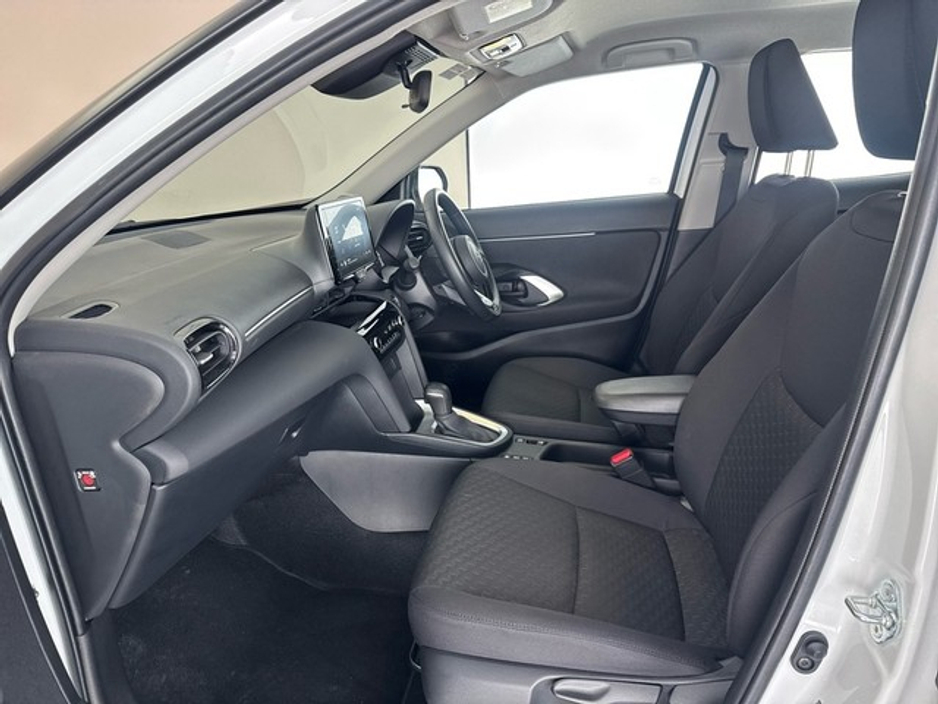 2024 Toyota Yaris Cross HYBRID LUNA €28,950
