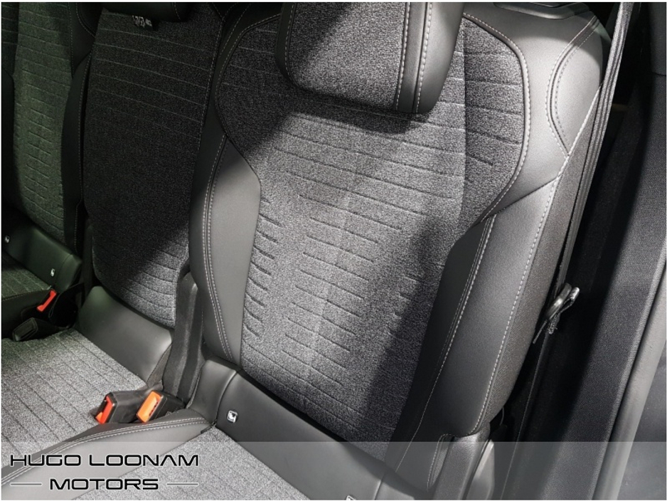 2025 Peugeot 5008 - image 21