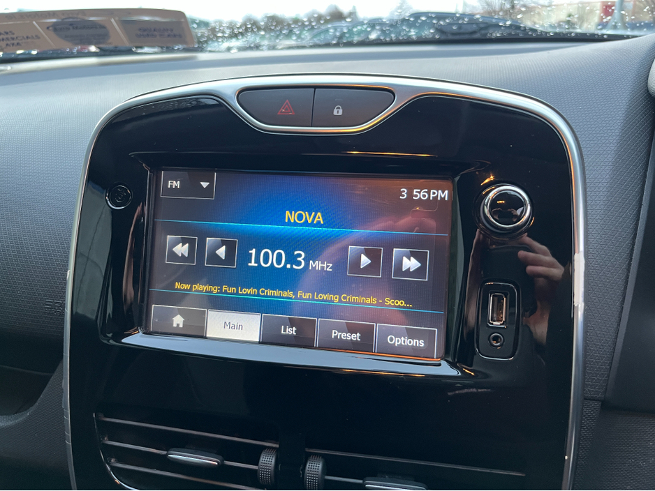 2015 Renault Clio IV DYNAMIQUE 1.2 PETROL €7,950