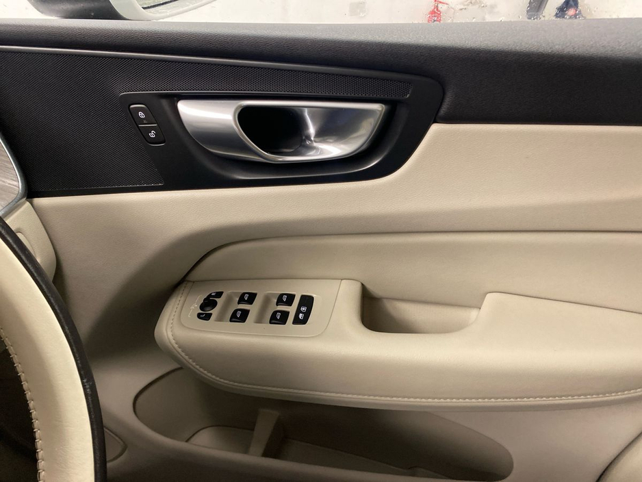 2023 Volvo XC60 2 YEARS VOLVO SELEKT WARRANTY T6 core PHEV 350hp €42,995