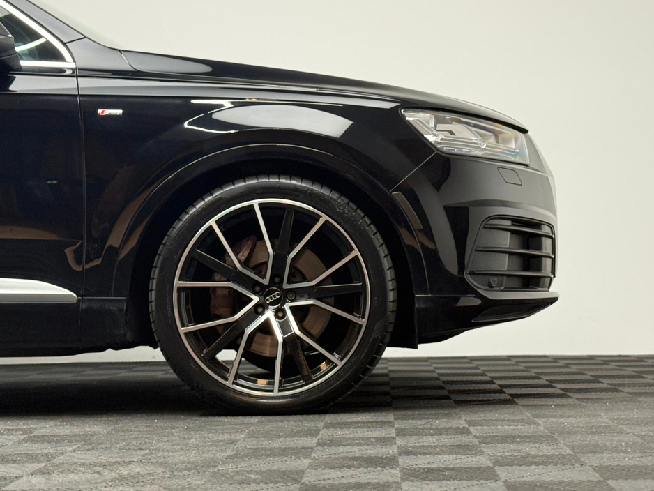 2019 Audi Q7 - image 9