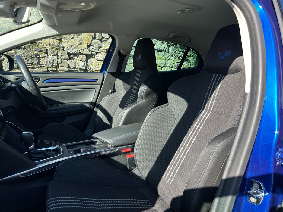 2017 Renault Megane - image 18