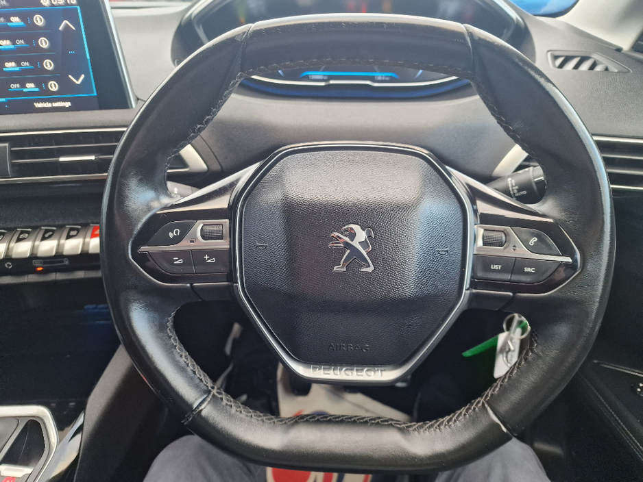 2019 Peugeot 5008 Allure 7SEATS 1.5 Blue HDI 130 4D €20,950