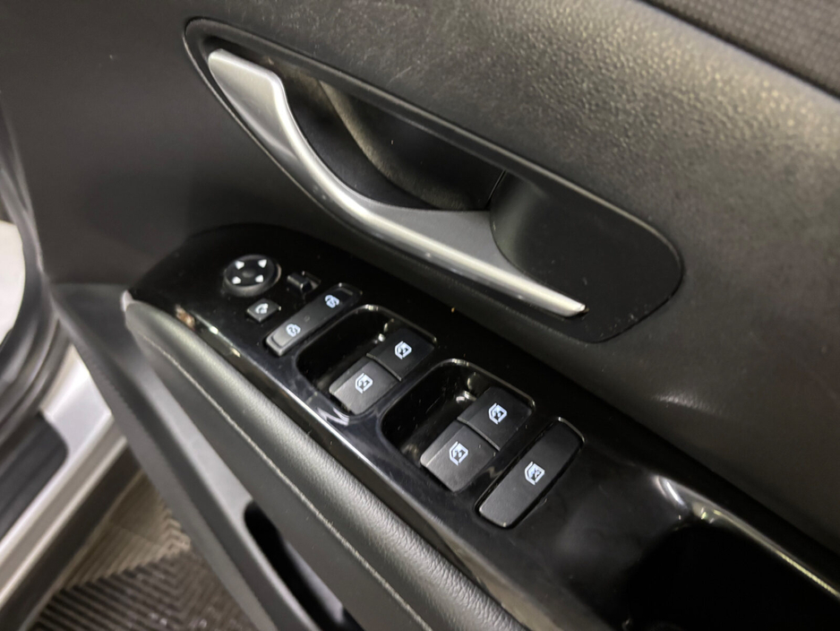 2023 Hyundai Tucson - image 9