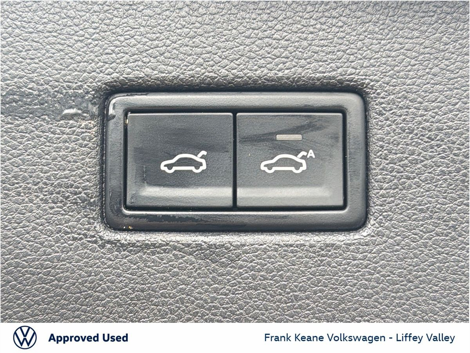 2017 Volkswagen Tiguan - image 20