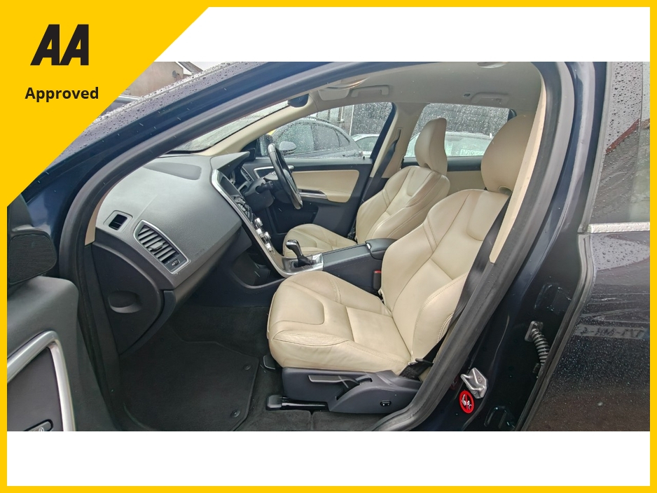 2015 Volvo XC60 - image 19