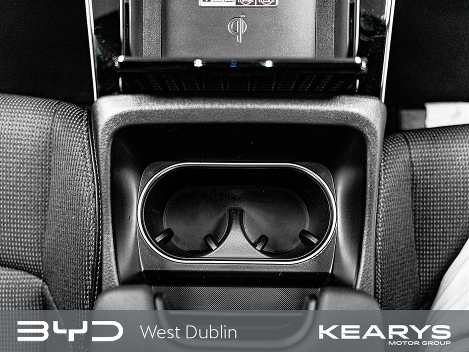 2023 Toyota bZ4X - image 24