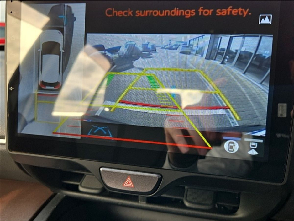 2021 Toyota Yaris Cross - image 13