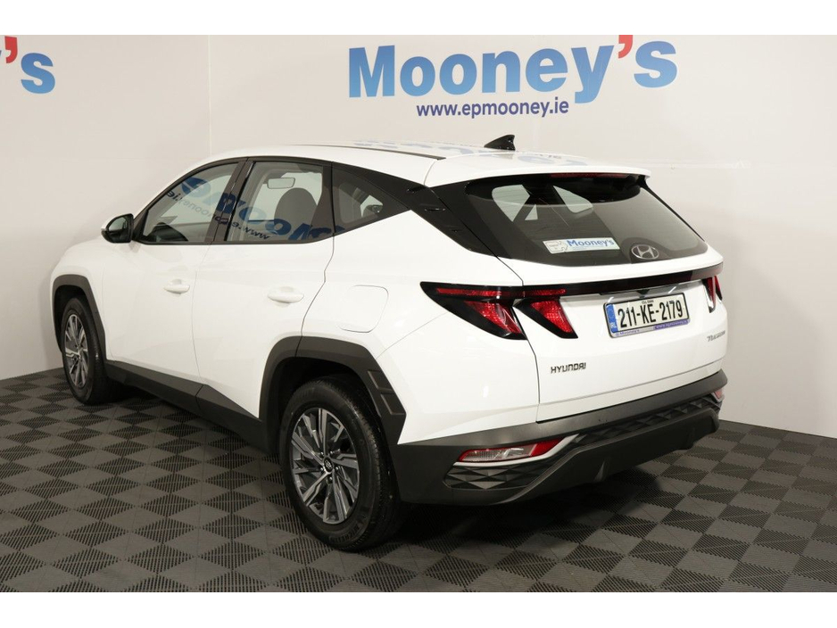 2021 Hyundai Tucson - image 3