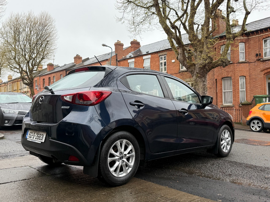 2015 Mazda Mazda2 - image 5