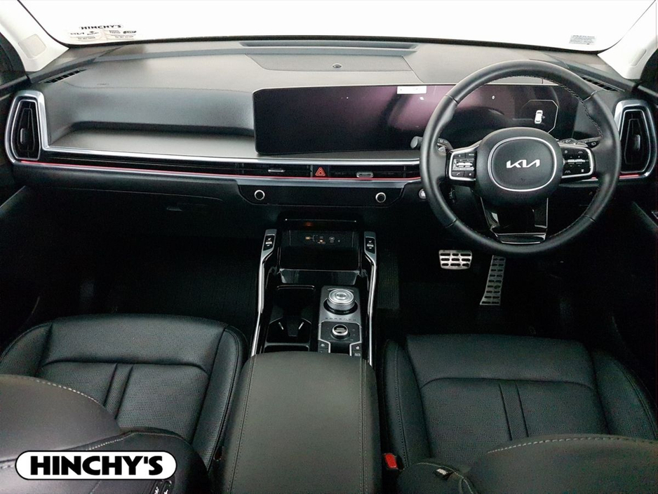 2025 Kia Sorento - image 2